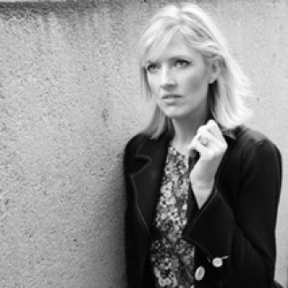 Session Singer, Vocalist, Songwriter - hetty_clark