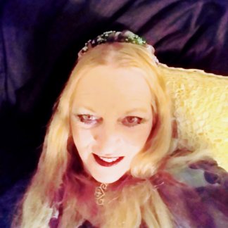 Session Singer, Vocalist, Songwriter - lindapluck