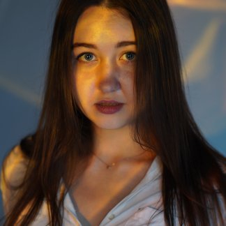 Session Singer, Vocalist, Songwriter - dariana