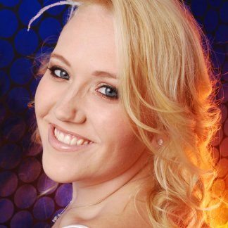 Session Singer, Vocalist, Songwriter - michellecox