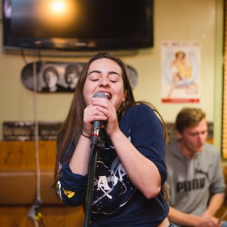 Session Singer, Vocalist, Songwriter - malloryelstone