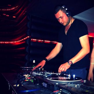 Music Producer - azzar