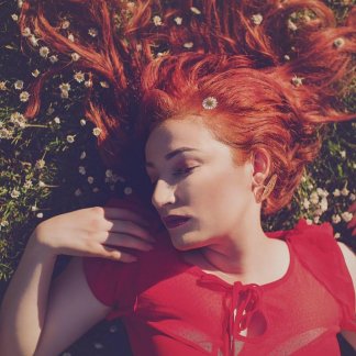 Session Singer, Vocalist, Songwriter - chloemcshane