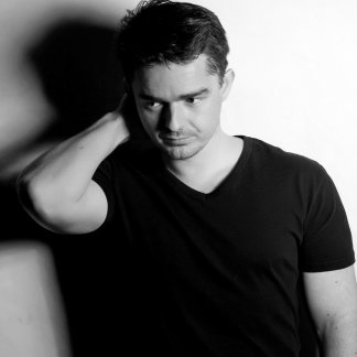 Music Producer - diagonal