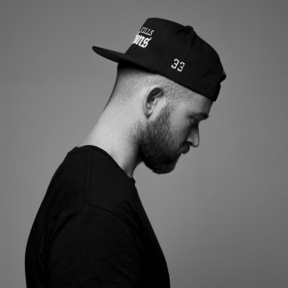 Session Singer, Vocalist, Songwriter - 10yrwar