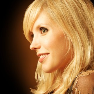 Session Singer, Vocalist, Songwriter - lindseycleary