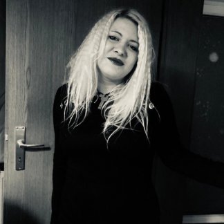 Session Singer, Vocalist, Songwriter - daisyxray