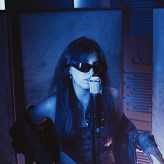 Session Singer, Vocalist, Songwriter - julesyuls
