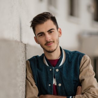 Session Singer, Vocalist, Songwriter - ernestoalonso