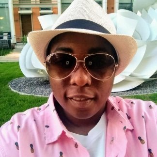 Session Singer, Vocalist, Songwriter - leonieseven
