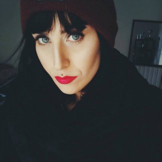 Session Singer, Vocalist, Songwriter - ali_sapphire