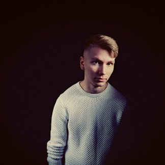 Music Producer - ezra