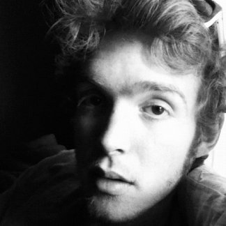 Session Singer, Vocalist, Songwriter - calebadwelsh