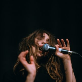 Session Singer, Vocalist, Songwriter - bekor