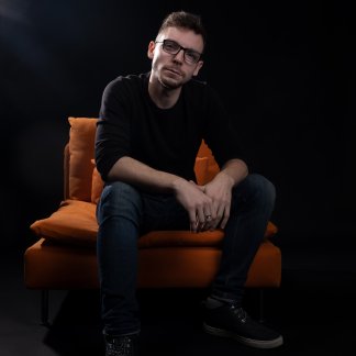 Session Singer, Vocalist, Songwriter and Music Producer - newlegend
