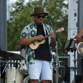 Session Singer, Vocalist, Songwriter - kaupoi2018