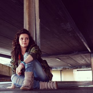 Session Singer, Vocalist, Songwriter - deirdremclaughl