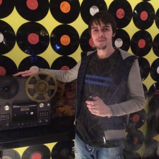 Music Producer - michaelgrovetsk
