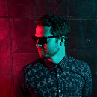Session Singer, Vocalist, Songwriter - kalebtjones