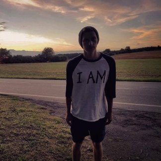 Session Singer, Vocalist, Songwriter and Music Producer - jordans