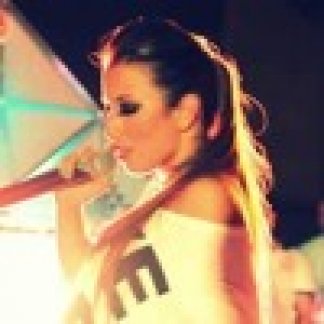 Session Singer, Vocalist, Songwriter - isabelaedo