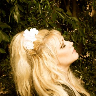 Session Singer, Vocalist, Songwriter - misun