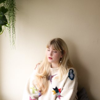 Session Singer, Vocalist, Songwriter - christel