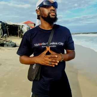 Session Singer, Vocalist, Songwriter - kanny-mask