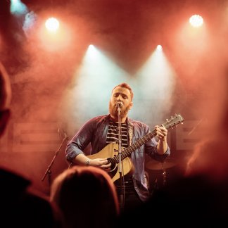Session Singer, Vocalist, Songwriter - nikhansen