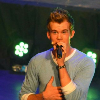 Session Singer, Vocalist, Songwriter - crowepatch