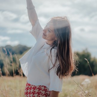 Session Singer, Vocalist, Songwriter - karinabyrne