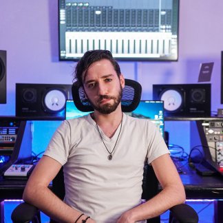 Music Producer - pji