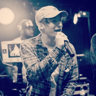 Session Singer, Vocalist, Songwriter - newenglish