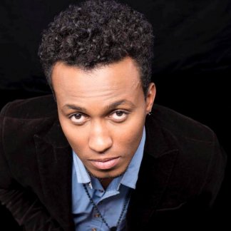 Session Singer, Vocalist, Songwriter - benetm