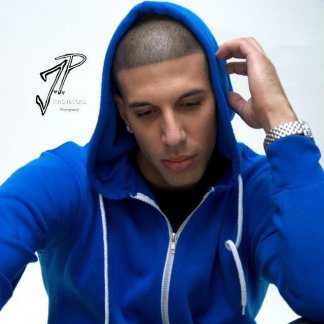 Session Singer, Vocalist, Songwriter - 2farout
