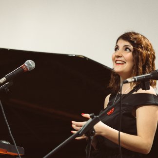 Session Singer, Vocalist, Songwriter - michela-saba