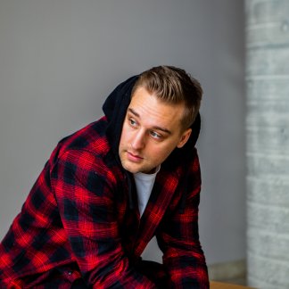 Session Singer, Vocalist, Songwriter and Music Producer - derekjoelmusic