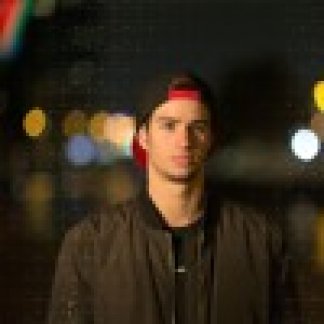Music Producer - m0mentum