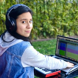 Music Producer - hiana
