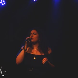 Session Singer, Vocalist, Songwriter - alexapapas
