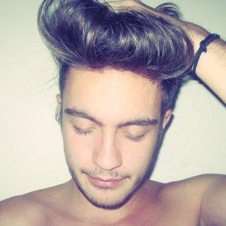 Session Singer, Vocalist, Songwriter - zombeeking