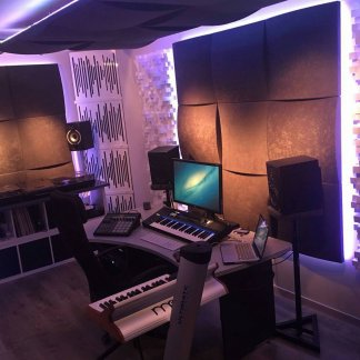 Music Producer - edm7