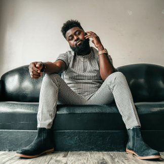 Session Singer, Vocalist, Songwriter - dominyck