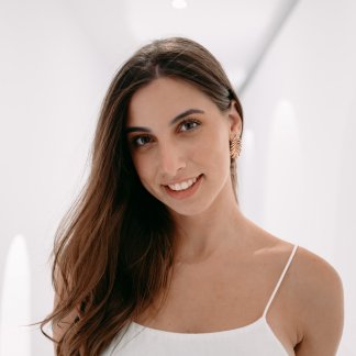 Session Singer, Vocalist, Songwriter and Music Producer - nicoletaassioti