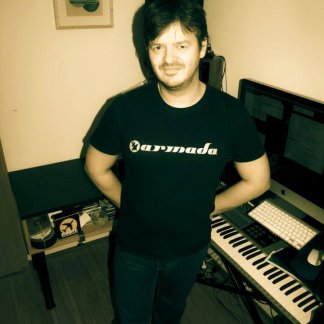 Session Singer, Vocalist, Songwriter - simon9191