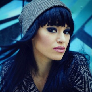 Session Singer, Vocalist, Songwriter - aloma
