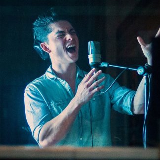 Session Singer, Vocalist, Songwriter - michael boggs