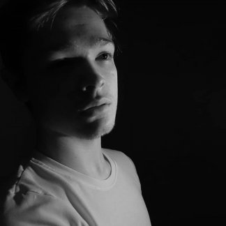 Session Singer, Vocalist, Songwriter - georgestark