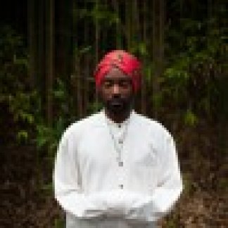 Session Singer, Vocalist, Songwriter and Music Producer - benngiie