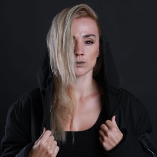 Session Singer, Vocalist, Songwriter - juliabravo